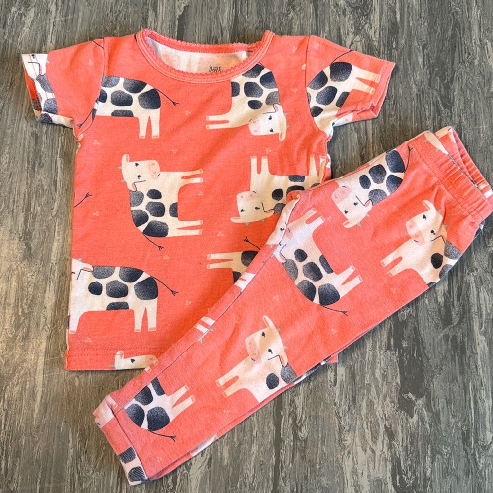 💜3/$15 Carter’s Just One You Cow Pajamas